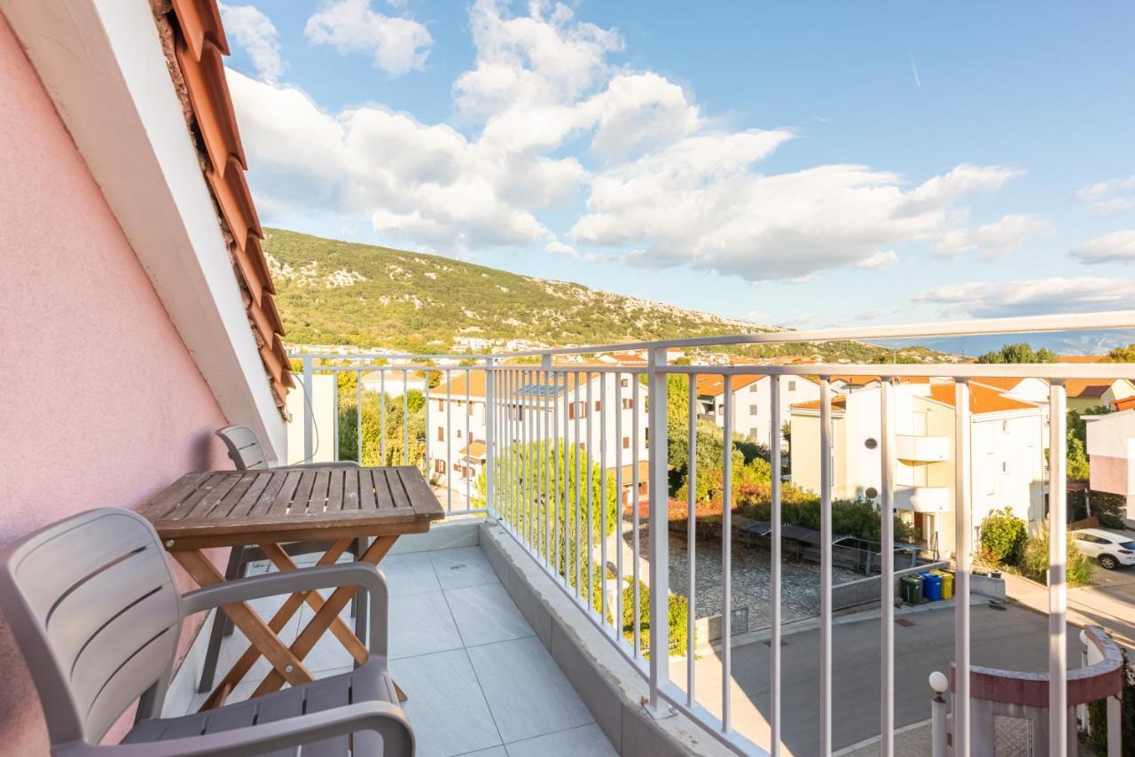 Apartment Mimoza 5, Baska, Krk エクステリア 写真
