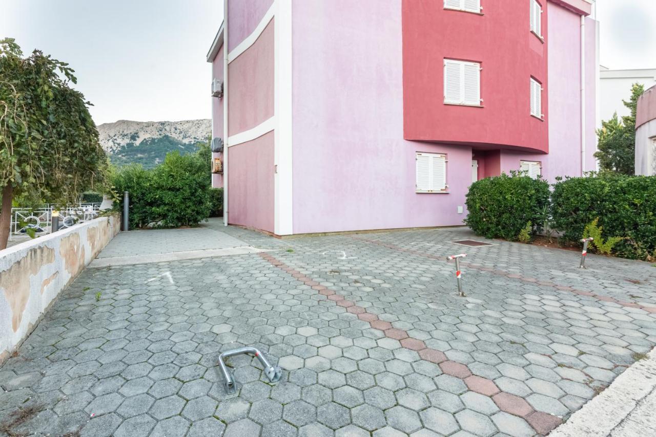 Apartment Mimoza 5, Baska, Krk エクステリア 写真