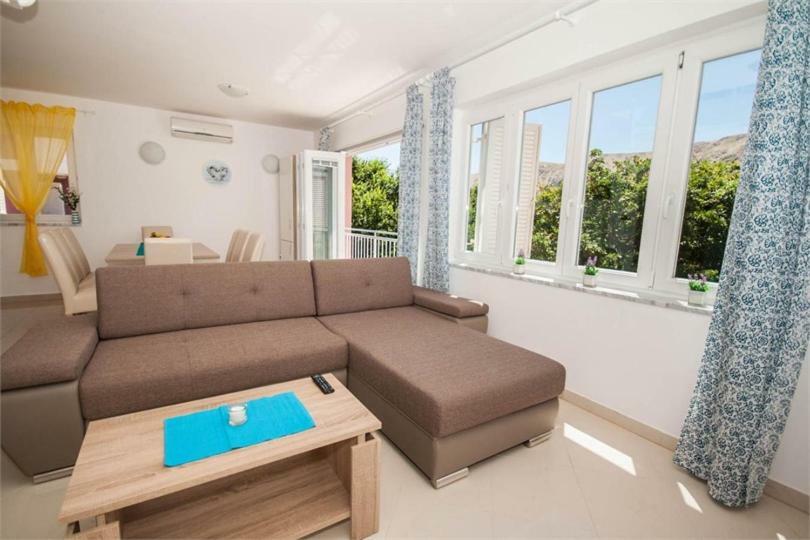 Apartment Mimoza 5, Baska, Krk エクステリア 写真